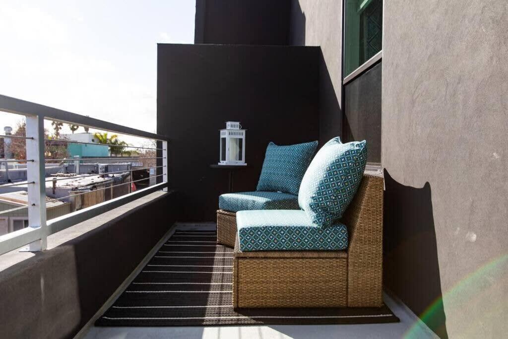 Walk 2 Restaurants & Bars-Relax On Private Patio Apartment San Diego Exterior photo